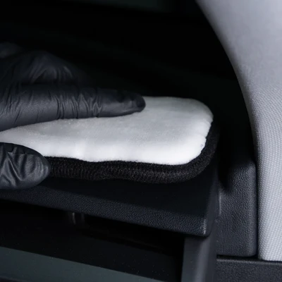 GYEON Q²M Scrub Pad EVO - כרית לניקוי פנים הרכב