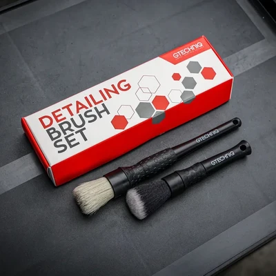 זוג מברשות דיטיילינג - Gtechniq Detailing Brush Set