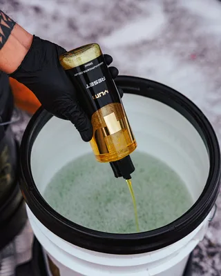 שמפו לרכב חומצי 3 ב-1 - Yum Reset