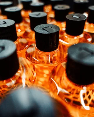 שמפו לרכב חומצי 3 ב-1 - Yum Reset