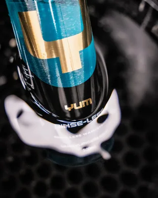 שטיפה ללא מים לרכב - Yum RINSE-LESS