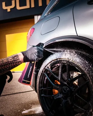 מנקה צמיגים וגומי חיצוני - Yum Undress