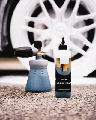 מנקה גלגלים בהקצפה - YUM WHEEL FOAM