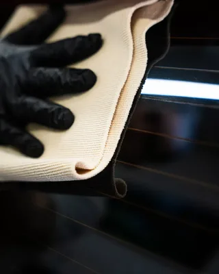 Yum Glass - מנקה חלונות וזכוכית