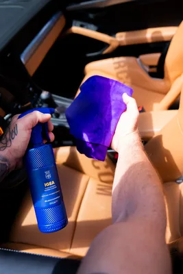 חומר ניקוי וריענון מיוחד לפנים הרכב מבוסס חומצה גליקולית - labocosmetica IGEA